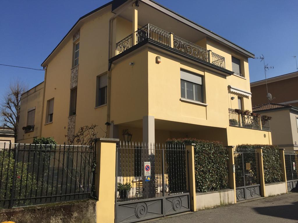 Guesthouse Flora 로디 외부 사진